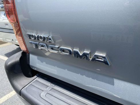 Used 2007 Toyota Tacoma PreRunner RWD image 11