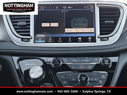 New 2026 Chrysler Pacifica Select image 9