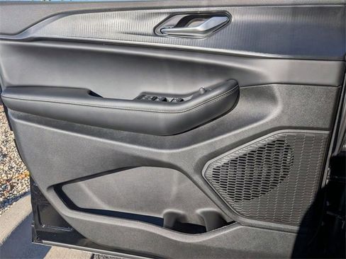 New 2025 Jeep Grand Cherokee Laredo X image 15