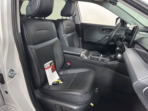 Used 2026 Toyota RAV4 Limited AWD/4WD image 11