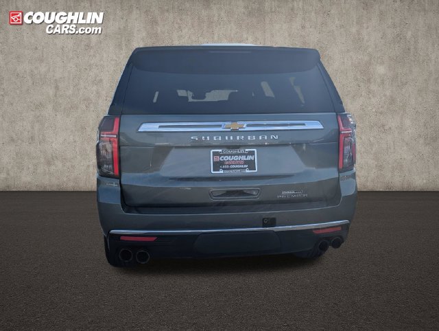 Used 2024 Chevrolet Suburban Premier w/ Premium Package AWD/4WD image 6
