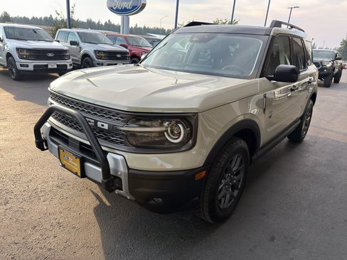 Used 2025 Ford Bronco Sport Big Bend AWD/4WD image 3