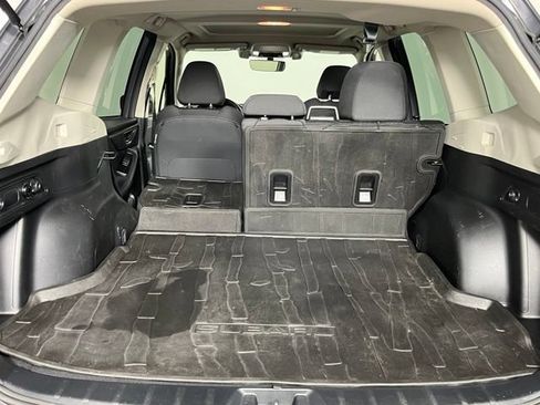 Used 2020 Subaru Forester Premium AWD/4WD image 26