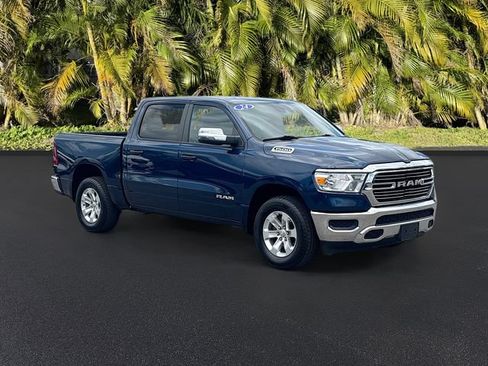 Used 2024 RAM 1500 Laramie AWD/4WD image 2
