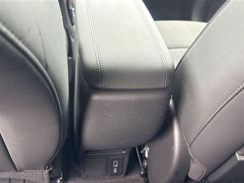 Used 2024 Buick Encore GX Preferred w/ Comfort Package FWD image 20