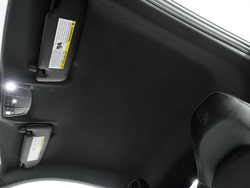 Used 2025 Porsche 718 Cayman RWD image 99