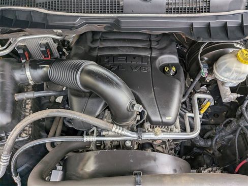 Used 2018 RAM 1500 Express w/ Express Value Package image 24