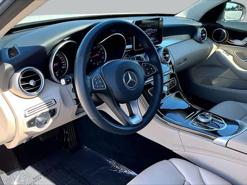 Used 2017 Mercedes-Benz C 300 4MATIC Sedan image 17