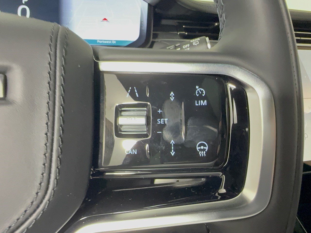 New 2027 Land Rover Range Rover Sport SE AWD/4WD image 19