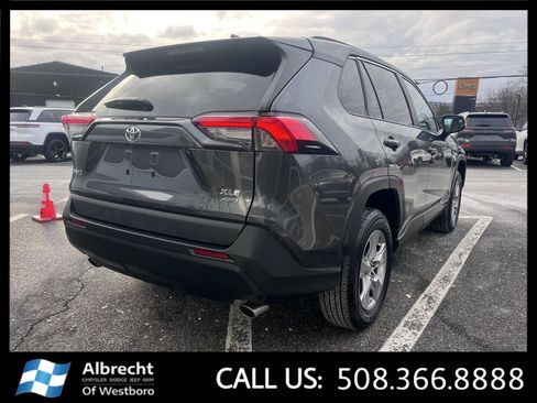 Used 2025 Toyota RAV4 XLE image 5