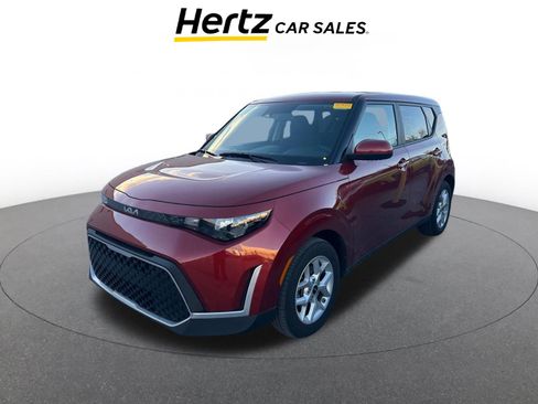 Used 2025 Kia Soul LX w/ LX Technology Package image 3