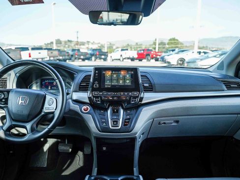 Used 2018 Honda Odyssey EX-L image 13