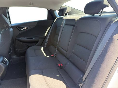 Used 2025 Chevrolet Malibu LT FWD image 21