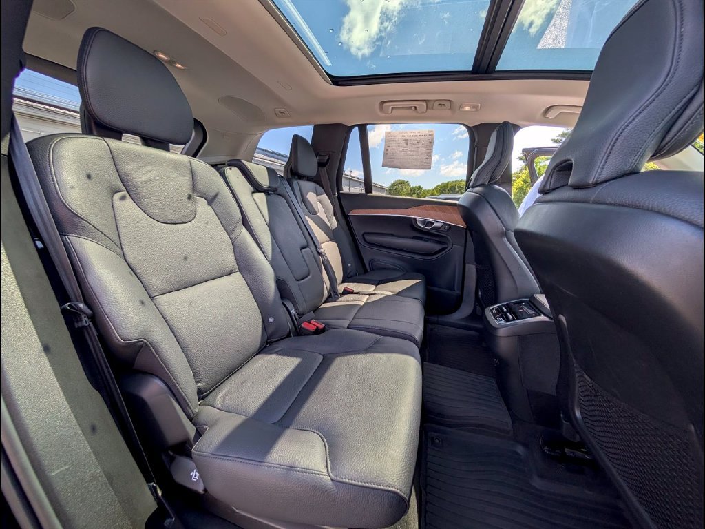 Certified 2024 Volvo XC90 B6 Plus w/ Protection Package AWD/4WD image 18