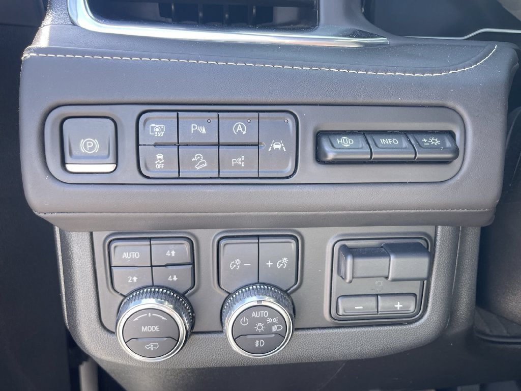 Used 2023 GMC Yukon Denali Ultimate AWD/4WD image 47