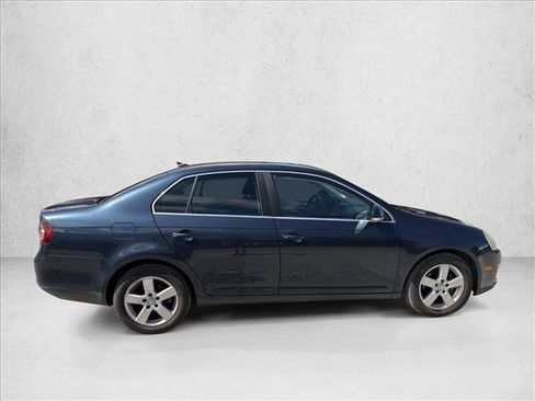 Used 2009 Volkswagen Jetta SE FWD image 8