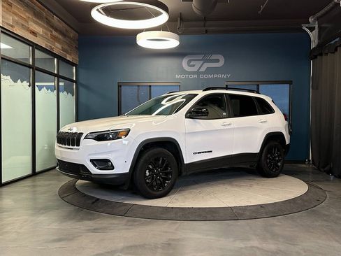 Used 2023 Jeep Cherokee Altitude Lux AWD/4WD image 7