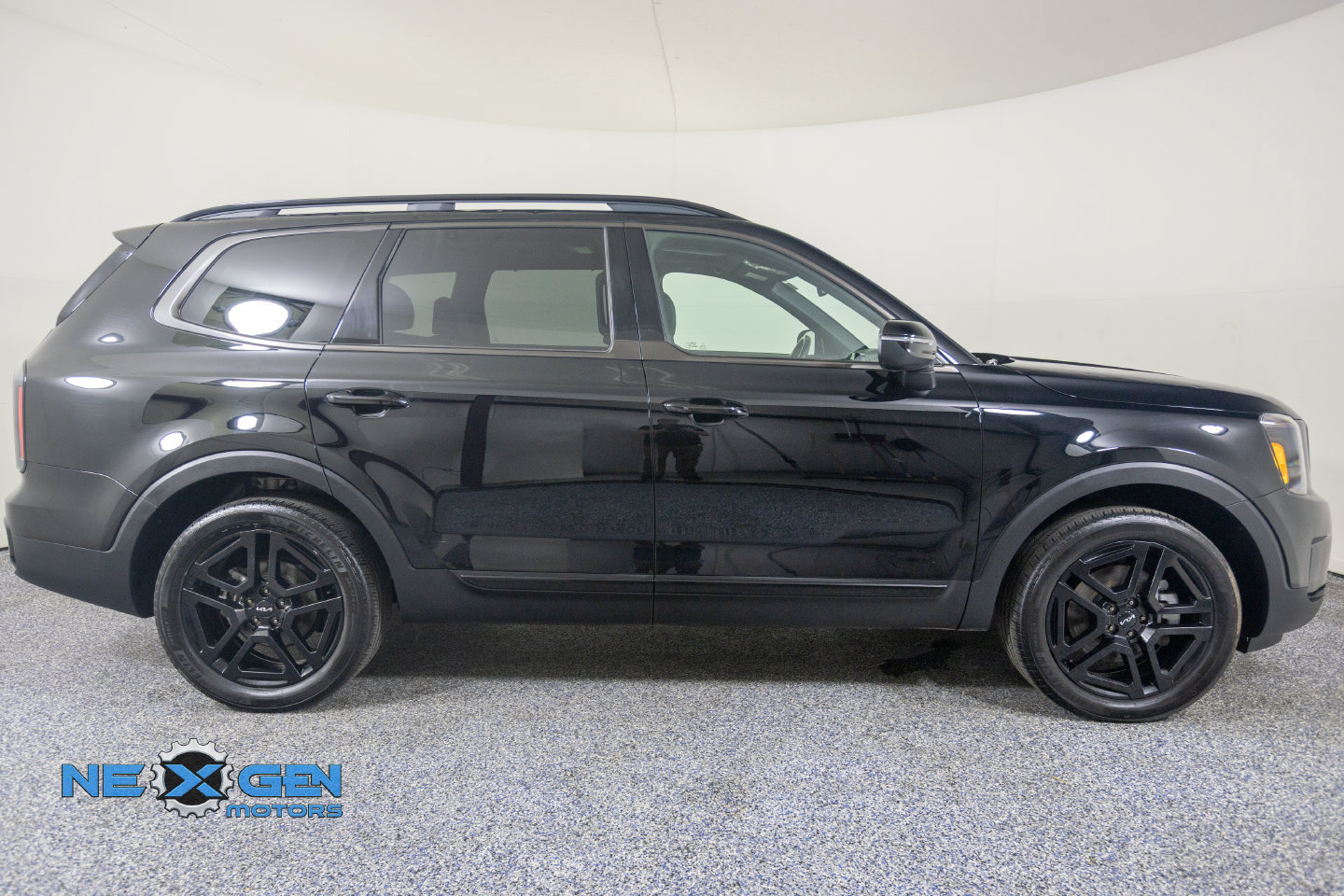 Used 2024 Kia Telluride EX X-Line AWD/4WD image 9