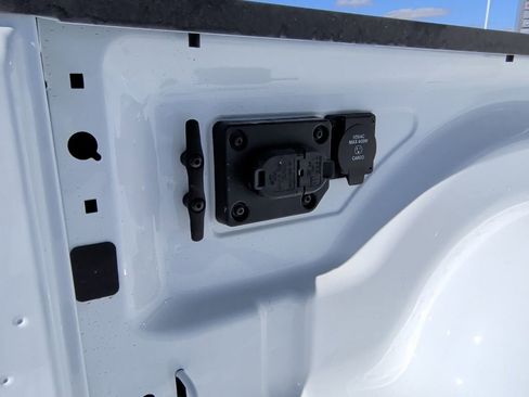 New 2026 RAM 2500 Tradesman w/ Chrome Appearance Group image 36