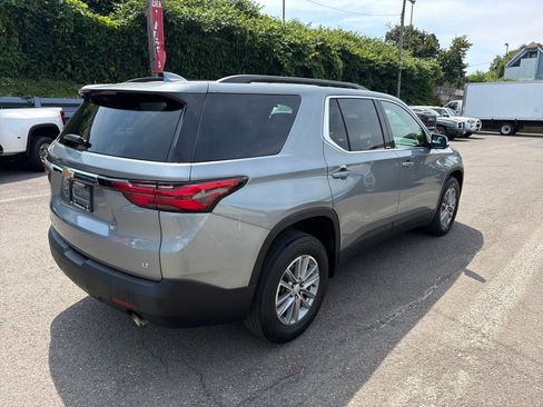 Used 2023 Chevrolet Traverse LT AWD/4WD image 7