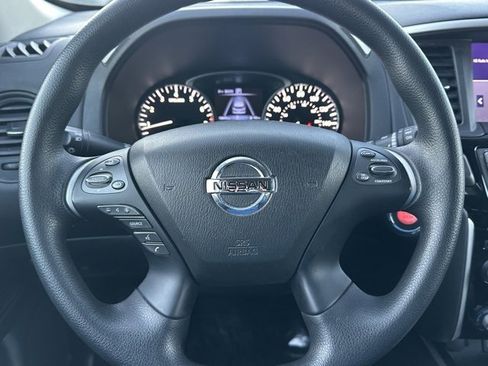 Used 2020 Nissan Pathfinder S image 41