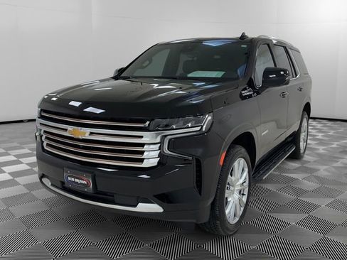 Used 2023 Chevrolet Tahoe High Country image 7