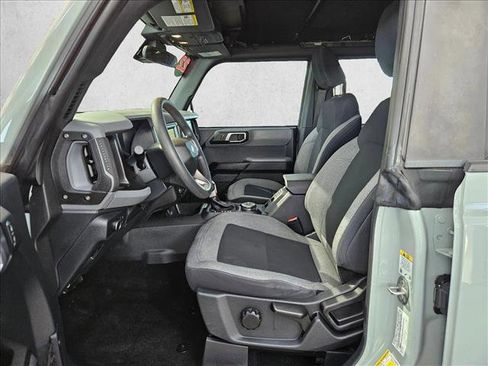 Used 2022 Ford Bronco 4-Door w/ Sasquatch Package AWD/4WD image 15