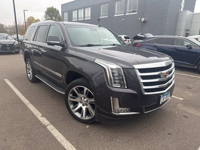 Used 2017 Cadillac Escalade Luxury