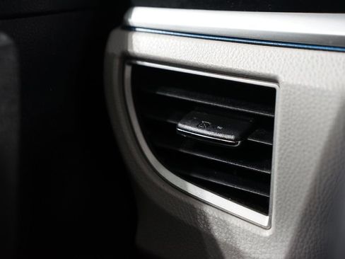 Used 2016 Toyota Corolla S image 22