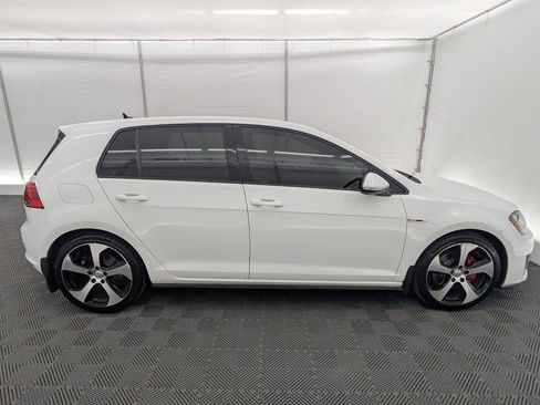 Used 2015 Volkswagen Golf image 7