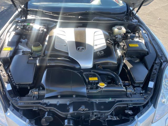 Used 2006 Lexus SC 430 Convertible RWD image 2
