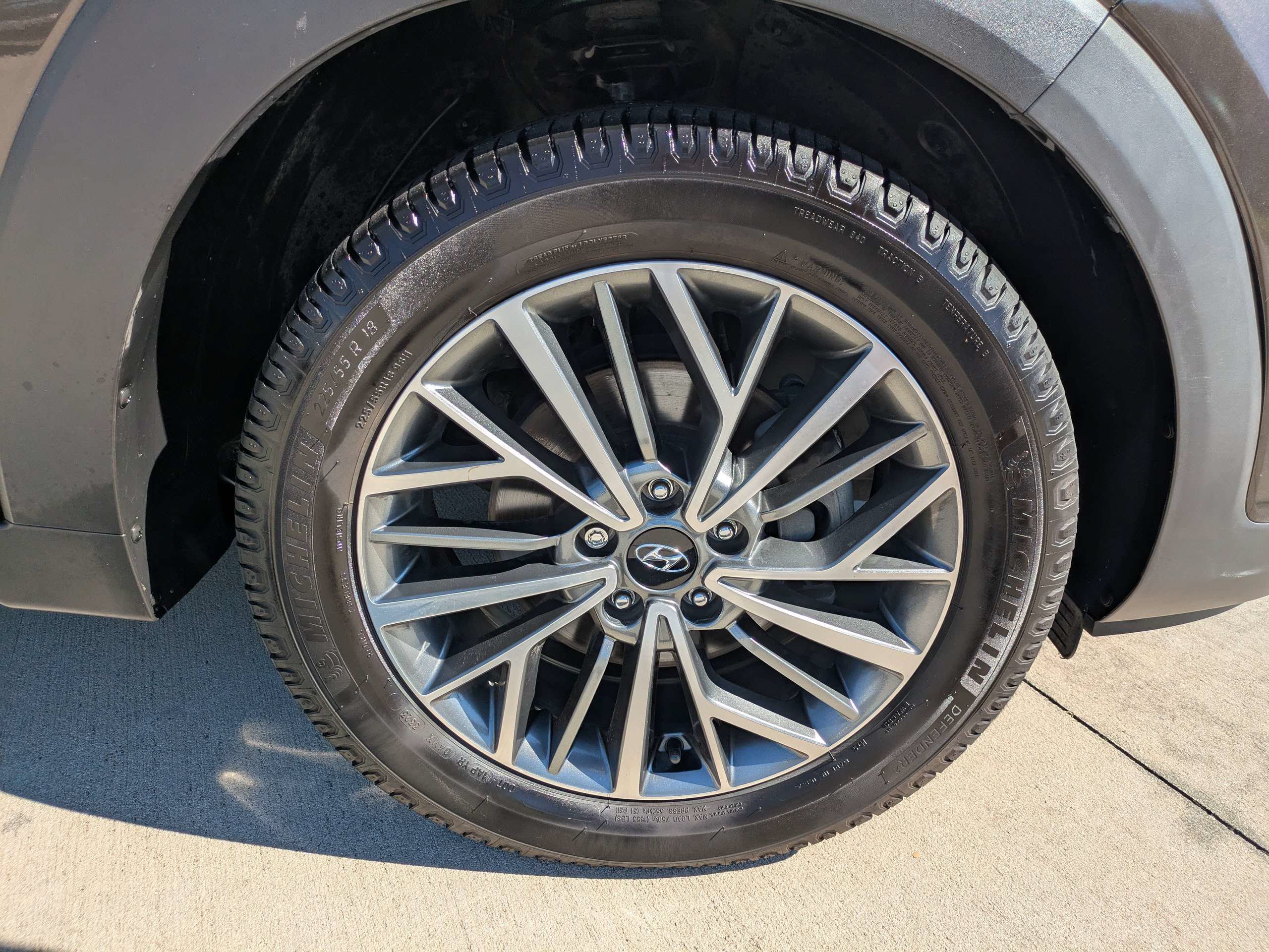 Used 2019 Hyundai Tucson Ultimate w/ Cargo Package FWD image 9