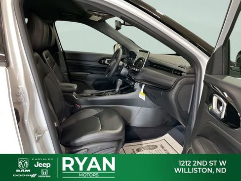 New 2026 Jeep Compass Limited AWD/4WD image 41