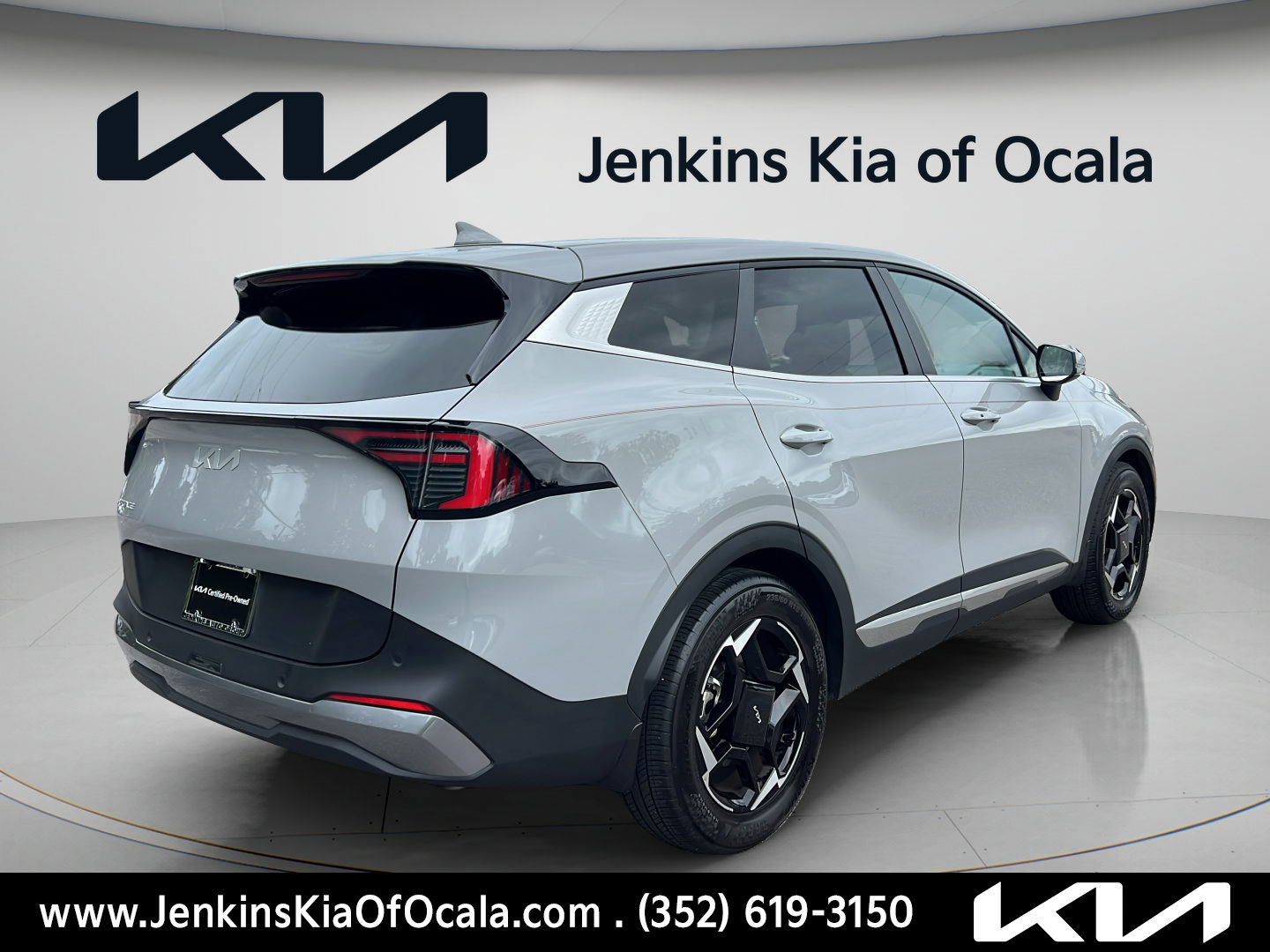Certified 2026 Kia Sportage EX FWD image 3