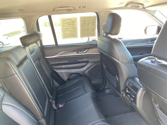 Used 2023 Jeep Grand Cherokee Limited AWD/4WD image 20