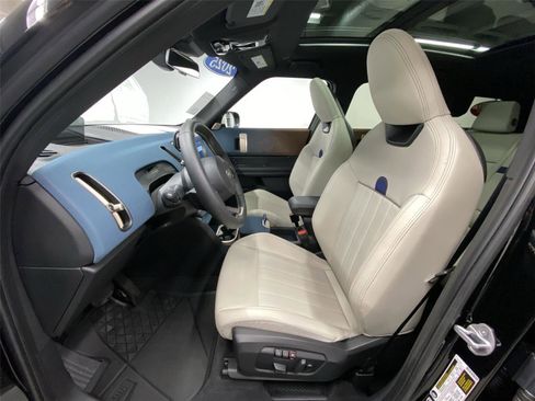 Certified 2025 MINI Cooper Countryman S w/ Comfort Package Max image 17