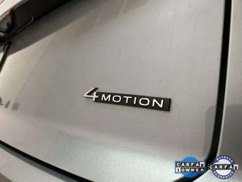 Used 2025 Volkswagen Atlas Cross Sport SE w/ Black Wheel Package image 96