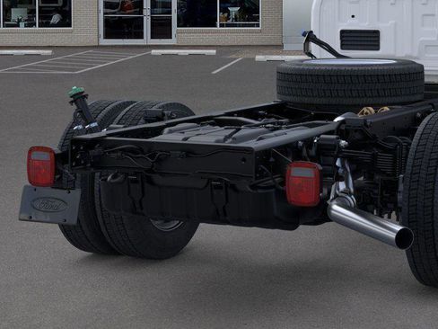New 2026 Ford F550 4x4 Crew Cab image 41