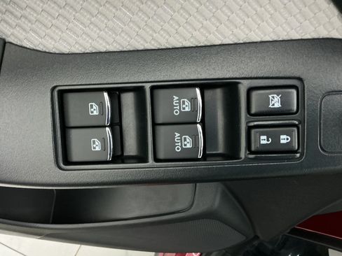 Used 2017 Subaru Forester 2.5i Premium w/ All-Weather Package AWD/4WD image 39