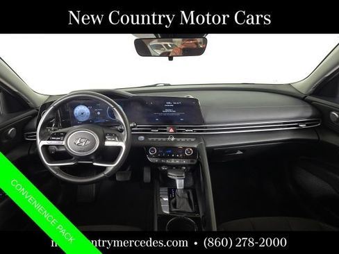Used 2023 Hyundai Elantra SEL w/ Convenience Package FWD image 15