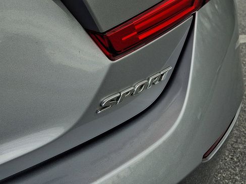 Used 2018 Honda Accord Sport image 32