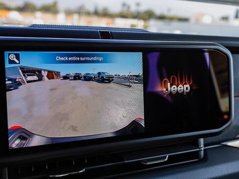 New 2026 Jeep Gladiator Rubicon AWD/4WD image 29