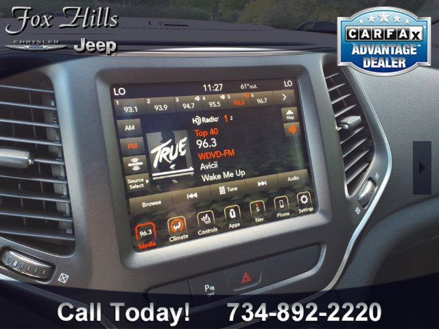 Used 2019 Jeep Cherokee Trailhawk AWD/4WD image 20