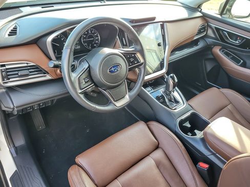 Certified 2020 Subaru Outback Touring w/ Popular Package #2 image 8