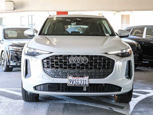 Used 2025 Audi Q5 Premium Plus w/ Premium Plus AWD/4WD image 6