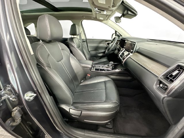 Used 2023 Kia Sorento S w/ Panoramic Sunroof Package AWD/4WD image 31