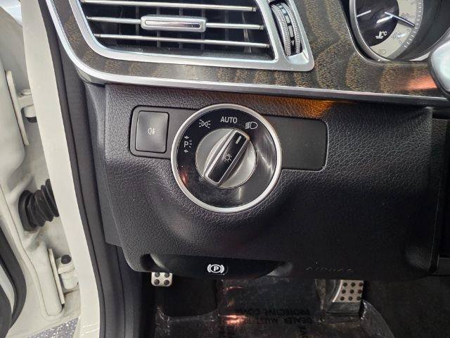 Used 2016 Mercedes-Benz E 350 Sedan w/ Premium Package image 15