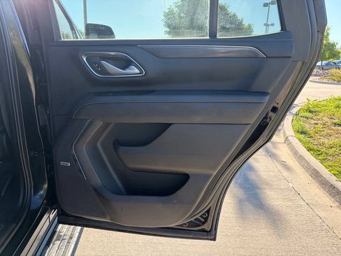 Used 2022 GMC Yukon AT4 AWD/4WD image 18