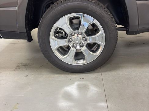 New 2026 RAM 1500 4x4 Crew Cab image 30