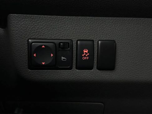 Used 2017 Nissan NV 2500 SV w/ Back Door Glass Package RWD image 50